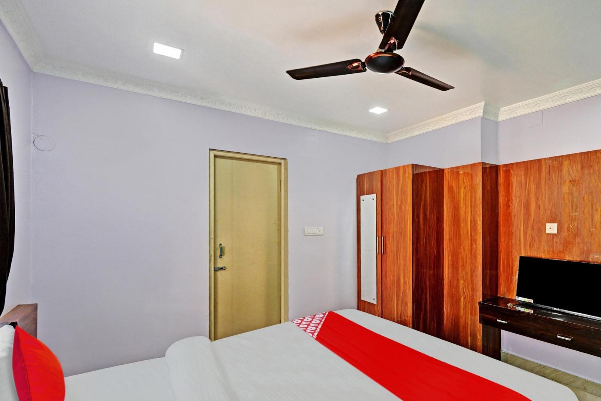Hotel O Hi5 Days Inn Premium Bhubaneswar Værelse billede