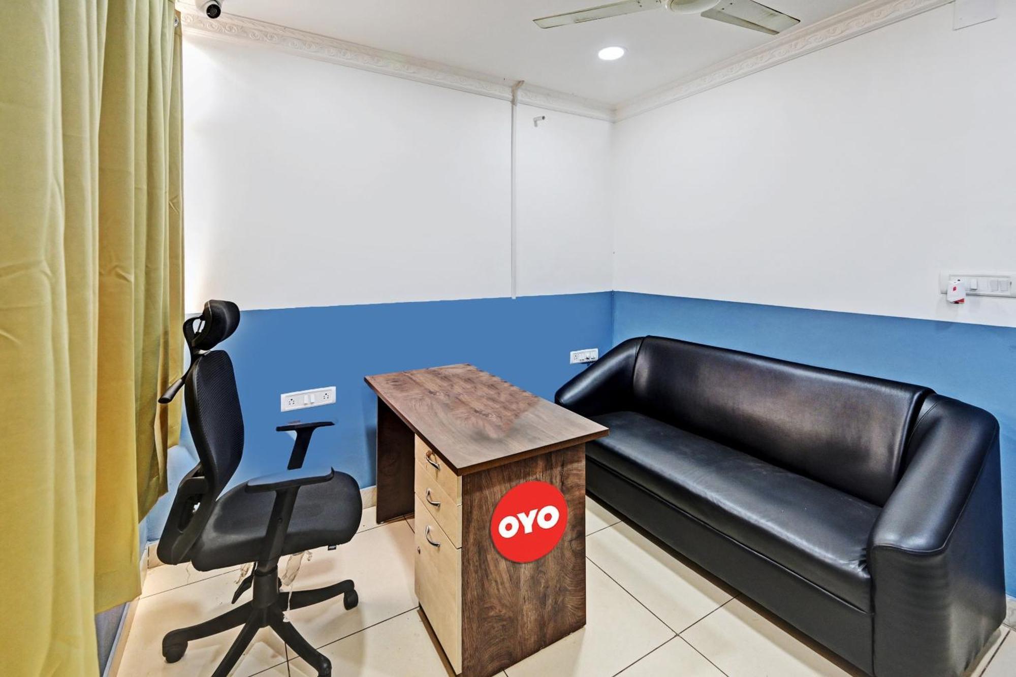 Hotel O Hi5 Days Inn Premium Bhubaneswar Eksteriør billede